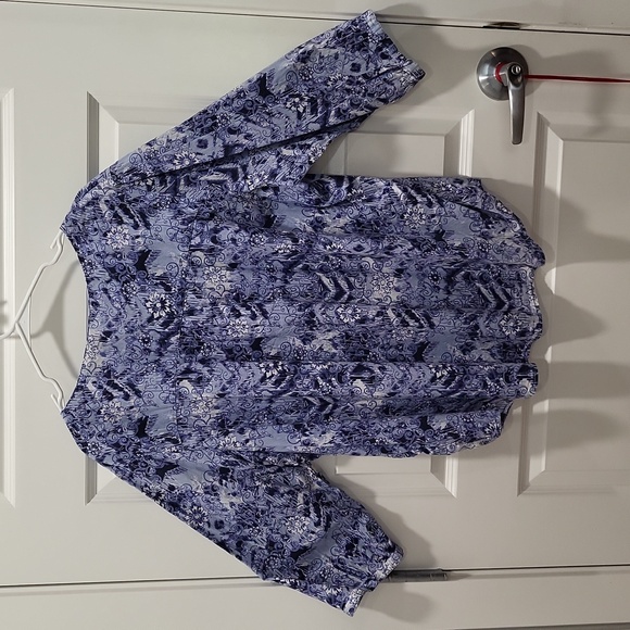 WESTBOUND WOMAN BLUE FLORAL PRINT PULL OVER FRONT BUTTONS SIZE 3X - Picture 10 of 10